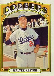 1972 Topps Baseball Cards      749     Walt Alston MG